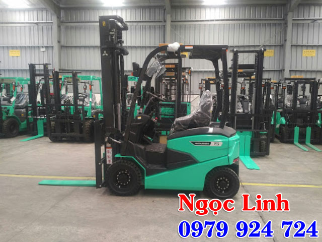 xe nang hang mitsubishi 1