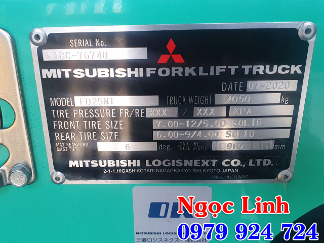 xe nang dau moi Mitsubishi 2500kg 1
