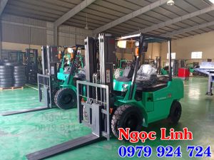Cho thuê xe nâng hàng giá rẻ tại Dầu Tiếng Bình Dương 24 Xe nang hang 3 tan Mitsubishi