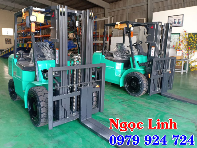 Xe nang hang 3 tan moi Mitsubishi